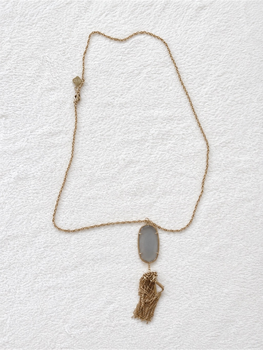 Kendra Scott pendant necklace